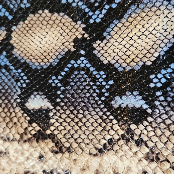 Banana Republic Snake Skin Embossed Leather Clutch Oversized Buttery Soft NWT - Picture 8 of 16